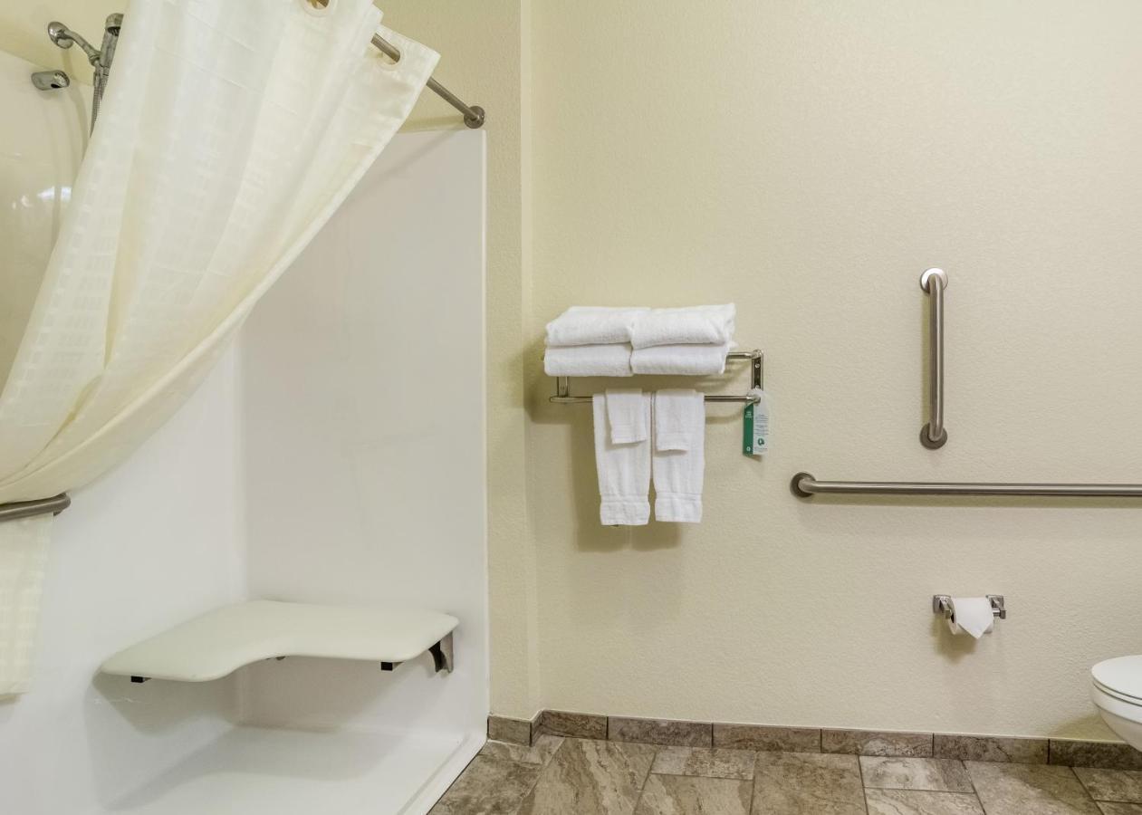 Cobblestone Hotel & Suites - Erie Εξωτερικό φωτογραφία