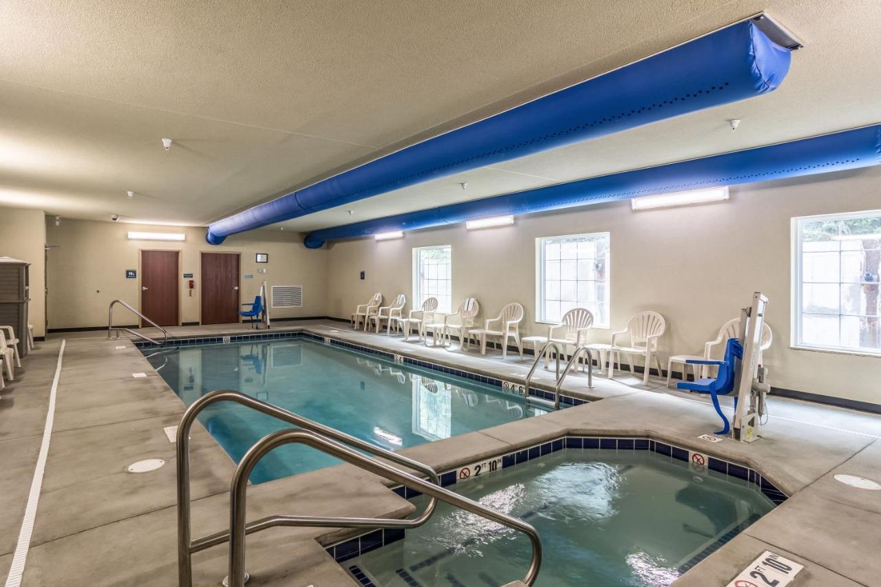 Cobblestone Hotel & Suites - Erie Εξωτερικό φωτογραφία