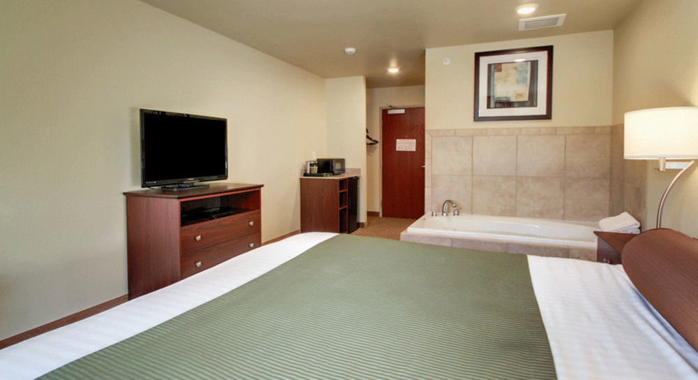 Cobblestone Hotel & Suites - Erie Εξωτερικό φωτογραφία