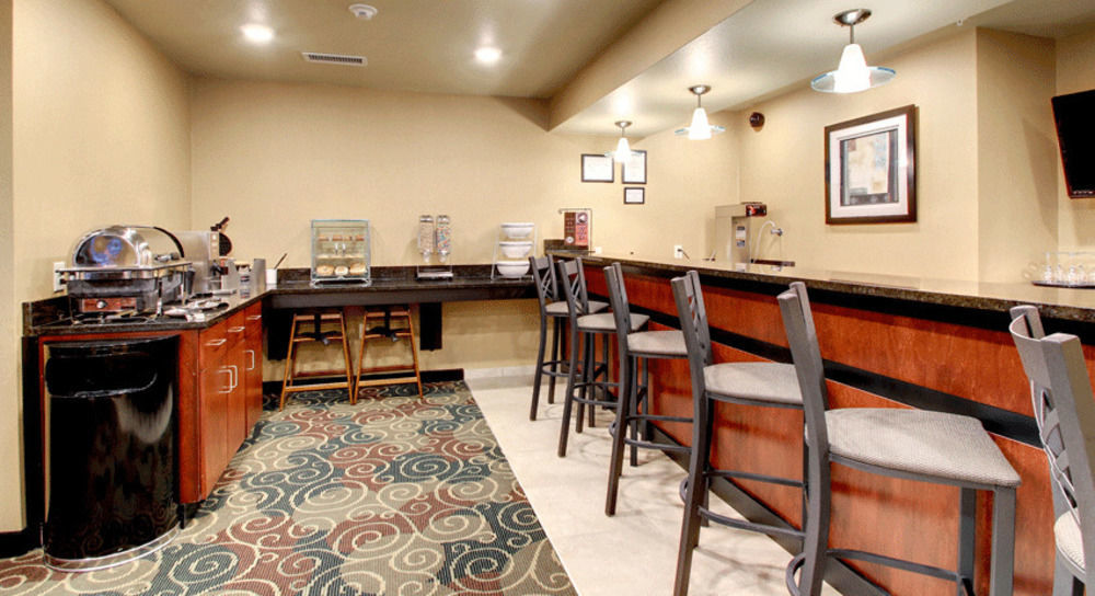 Cobblestone Hotel & Suites - Erie Εξωτερικό φωτογραφία